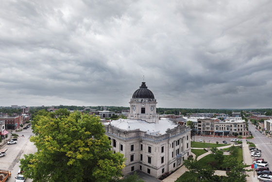 Bloomington Indiana courthouse square photo